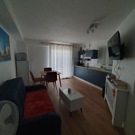 Studio Equipe Et Meuble St Cyprien Saint-Cyprien  Luaran gambar