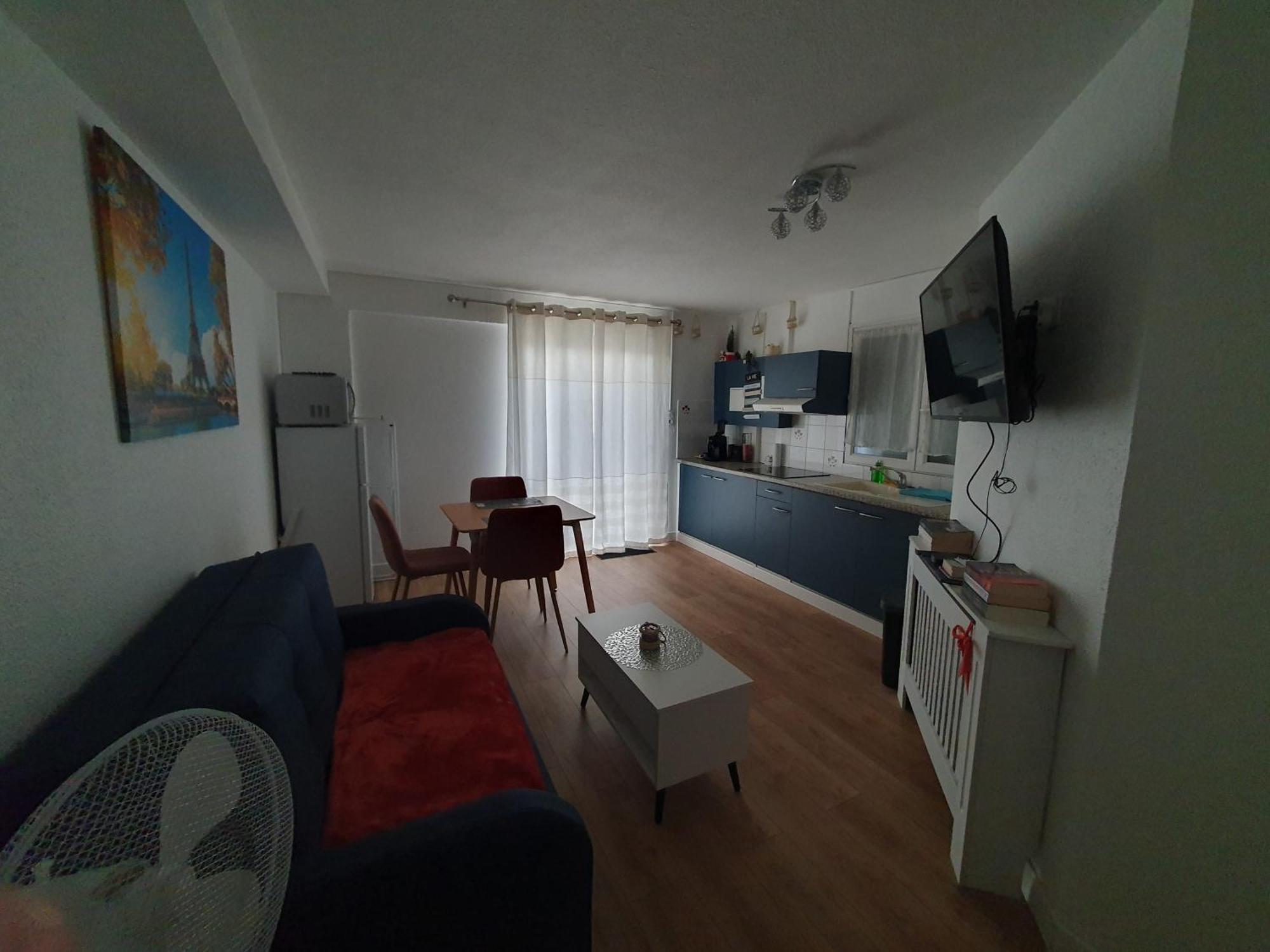 Studio Equipe Et Meuble St Cyprien Saint-Cyprien  Luaran gambar